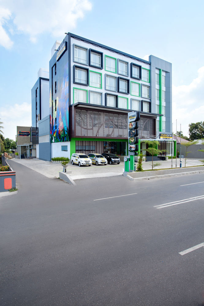 Dk Belstar Hotel Belitung Tanjung Pandan Eksteriør bilde